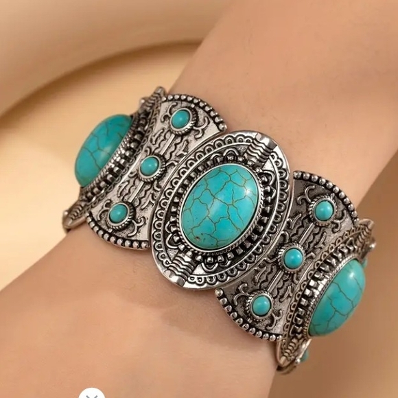 Jewelry - Ethnic Style Elastic Turquoise Bracelet